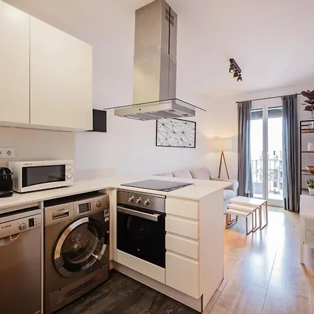 Urgell Appartement *